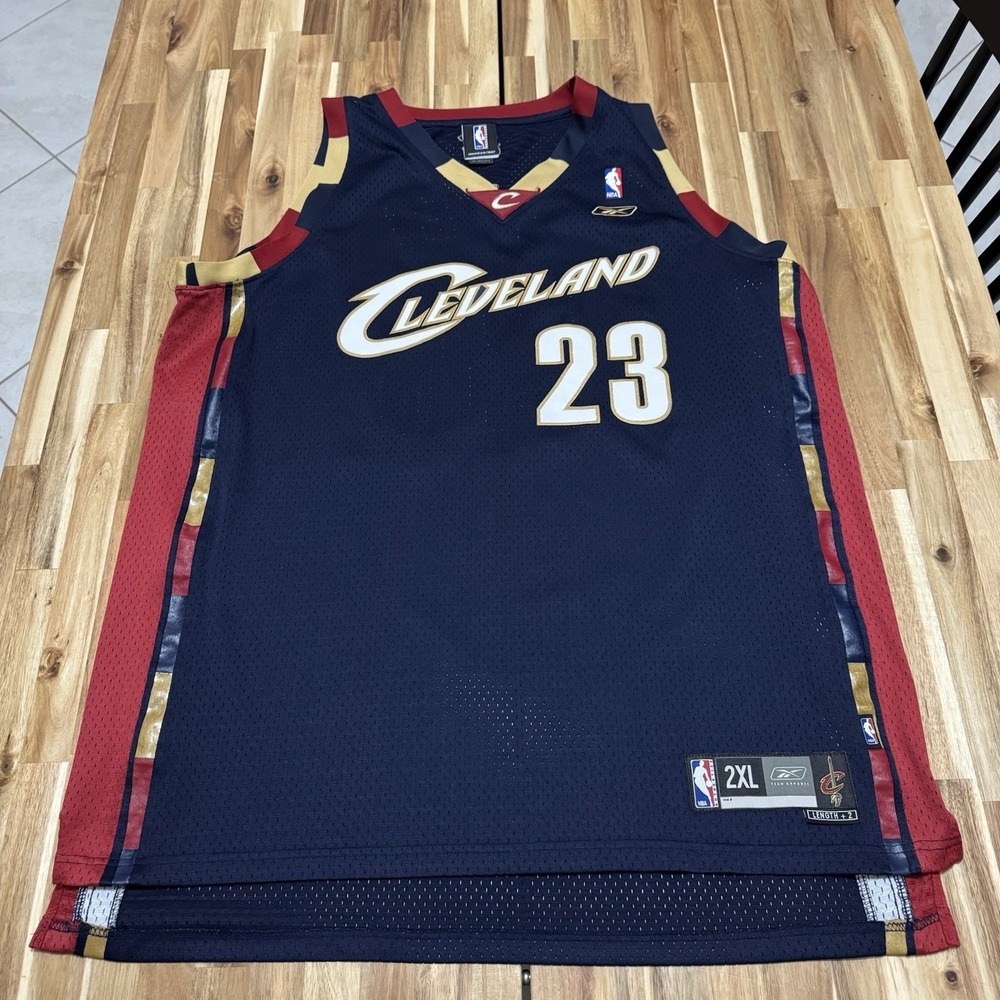 Vintage Lebron James Jersey Mens 2XL Reebok Blue Cleveland Cavaliers NBA Y2K